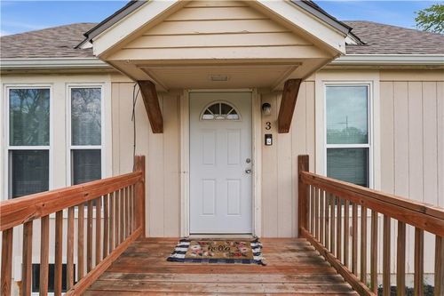 3 N Mulberry Ter, Louisburg, KS, 66053-4172 | Card Image