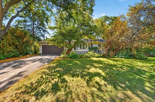 372 E Lincoln Street, Oregon, WI, 53575 | Card Image