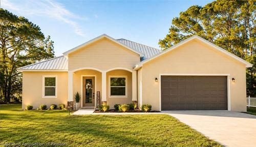 96 Humphrey Ave, LAKE PLACID, FL, 33852-2807 | Card Image