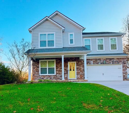 8000 Beaver Hill Ln, Knoxville, TN, 37931-1794 | Card Image