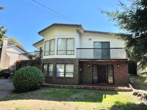 5434 6 Ave, Delta, BC, V4M1L8 | Card Image