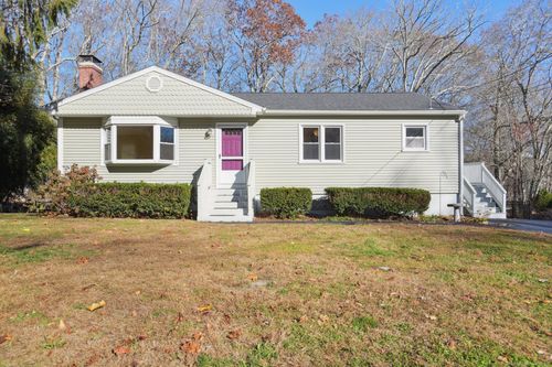 109 Valley Rd, Groton, CT, 06340-4148 | Card Image