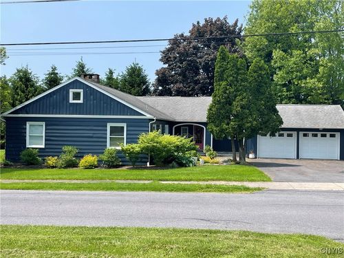 25 S Hunter Ave, Auburn, NY, 13021-4327 | Card Image