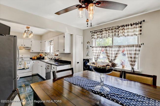 367 Middlewood Rd, Condo with 3 bedrooms, 3 bathrooms and null parking in Middletown NJ | Image 9