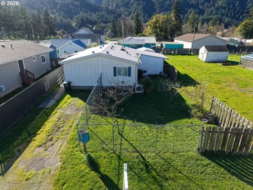 631 2nd Ave, Powers, OR, 97466-9734 | Card Image