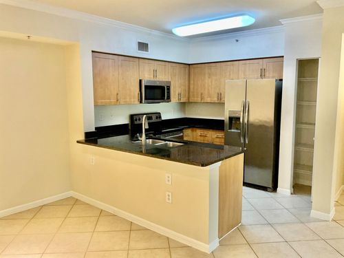 apt-205-6559 Emerald Dunes Dr, West Palm Beach, FL, 33411-2773 | Card Image