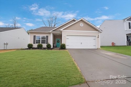 7332 Amberly Hills Rd, Charlotte, NC, 28215-0403 | Card Image