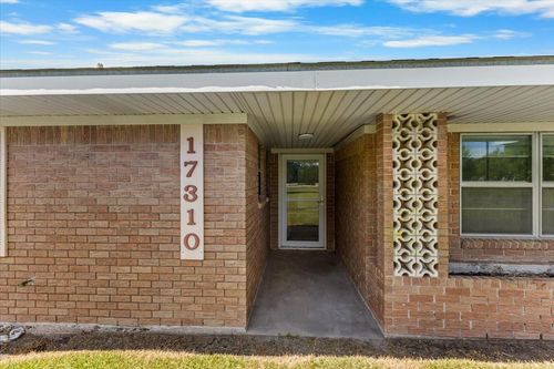 17310 Wellborne Rd, Pearland, TX, 77584-2660 | Card Image