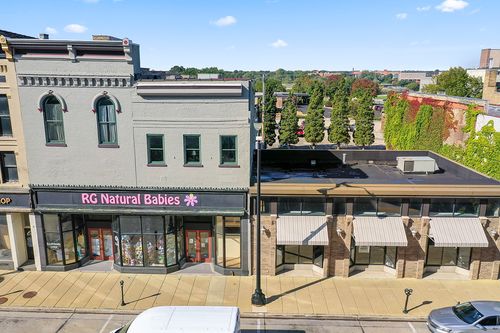 424 Main St, RACINE, WI, 53403-1031 | Card Image
