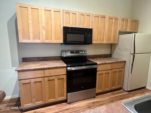 15-222-1185 University Dr, Flagstaff, AZ, 86001 | Card Image