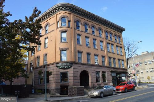 315 N Centre St, POTTSVILLE, PA, 17901-2570 | Card Image