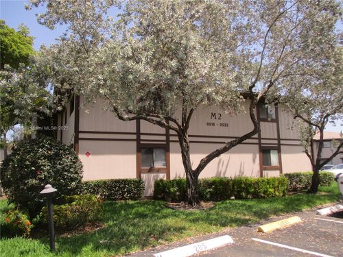 108-9530 N Belfort Cir, Tamarac, FL, 33321-1854 | Card Image