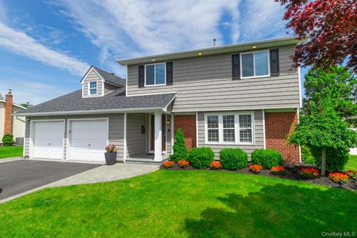 1957 Jackson Avenue, Islip, NY, 11795 | Card Image