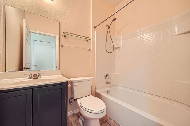 465 Moonwalker Trl, House other with 3 bedrooms, 2 bathrooms and 4 parking in Buda TX | Image 10