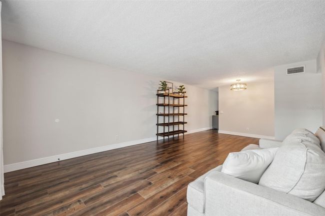 APT-47 - 2461 Rhodesian Dr, Condo with 2 bedrooms, 2 bathrooms and null parking in CLEARWATER FL | Image 4