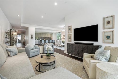 apt-202-5104 Caroline St, Houston, TX, 77004-5891 | Card Image