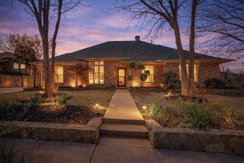 1021 Old Mill Cir, Irving, TX, 75061-6124 | Card Image