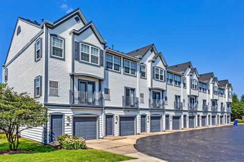 116-116 Gershwin Ct, Wheaton, IL, 60189-7482 | Card Image