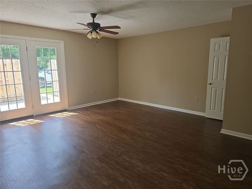 a-9810 Whitefield Ave, savannah, GA, 31406-8556 | Card Image