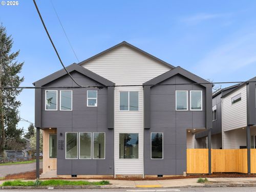 8-7193 Se Crystal Springs Blvd, Portland, OR, 97206-8759 | Card Image