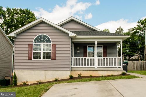 321 Stickley St, Strasburg, VA, 22657-6309 | Card Image