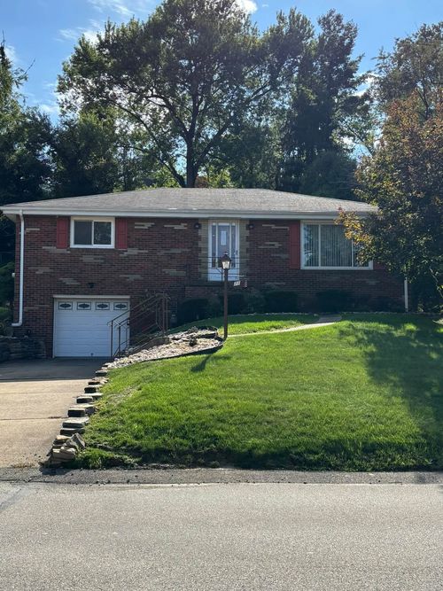 71 W Bruceton Road, Pleasant Hills, PA, 15236 | Card Image