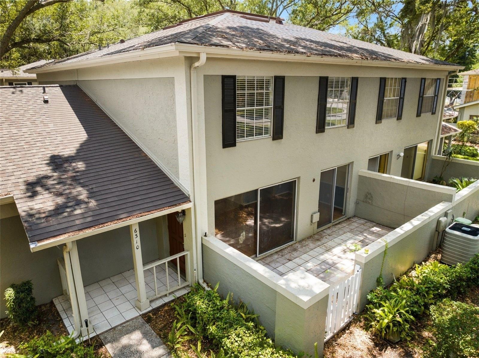 Woodspray Ln, Temple Terrace, FL 33617