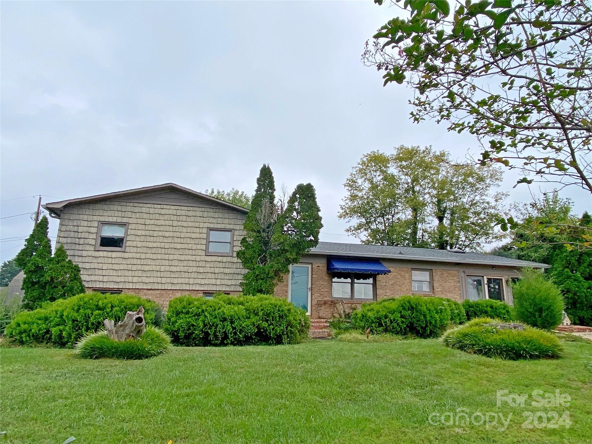 Coble Ln, Hudson, NC 28638