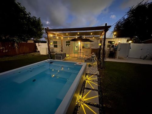 127 Sw 10th Ave, Boynton Beach, FL, 33435-5921 | Card Image