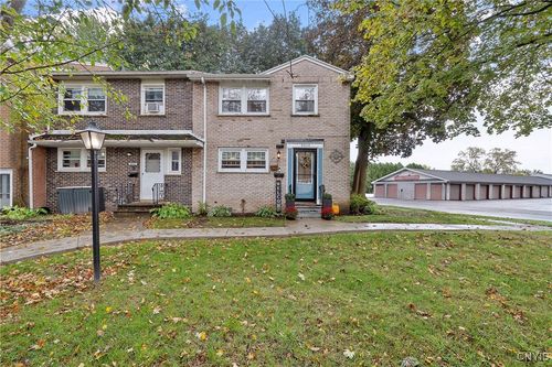 4310 Candlelight Ln, Liverpool, NY, 13090-3852 | Card Image