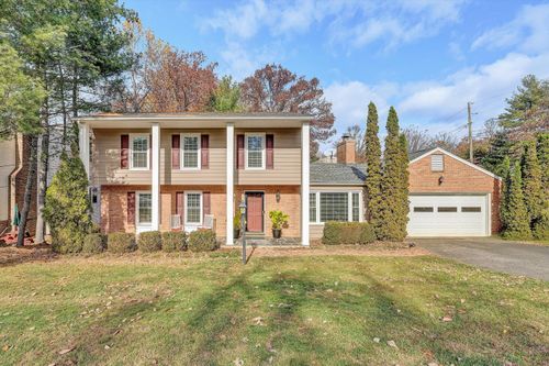 4119 Blue Jay Cir, Roanoke, VA, 24018-4807 | Card Image