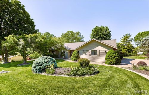 3613 Collingwood Dr, Saint Charles, MO, 63301-4504 | Card Image