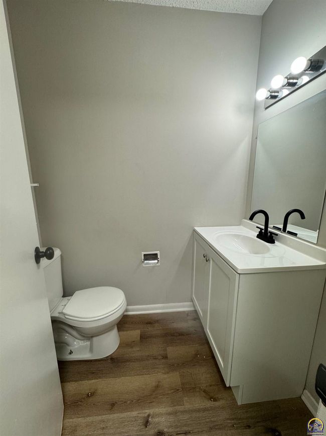 1125 Sw Polk St, Condo with 0 bedrooms, 0 bathrooms and 30 parking in Topeka KS | Image 21