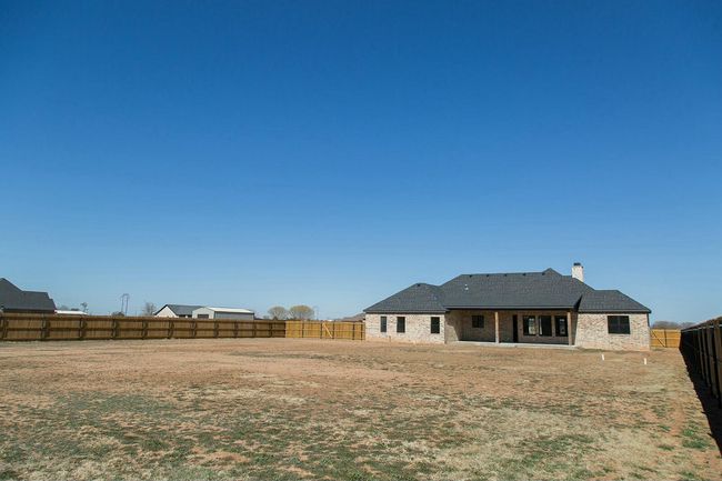 7211 W 12 Th St, House other with 3 bedrooms, 2 bathrooms and null parking in Plainview TX | Image 45