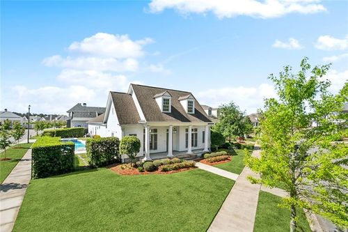 892 Chretien Point Ave, Covington, LA, 70433-8170 | Card Image