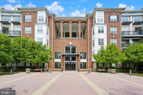 105-501 Hungerford Dr, ROCKVILLE, MD, 20850-1796 | Card Image