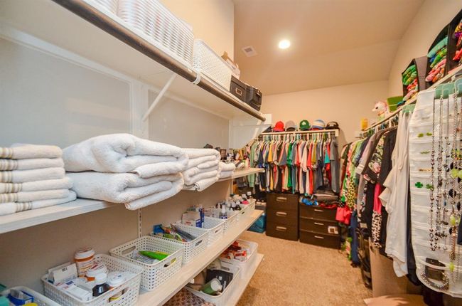 You are going to love the large closet! | Image 22