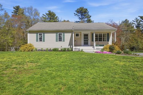 194 Miller St, Middleboro, MA, 02346-3110 | Card Image