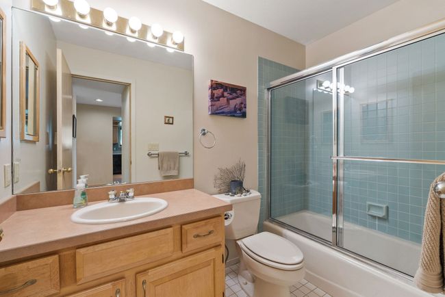 Guest Bathroom - full bath | Image 28