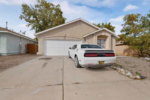 10405 Guthrie Ave Sw, Albuquerque, NM, 87121-9407 | Card Image