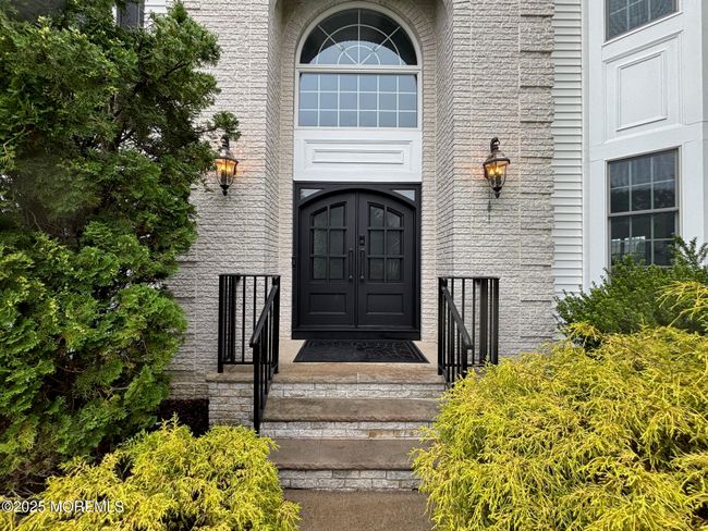 10 English Path, House other with 5 bedrooms, 3 bathrooms and null parking in Freehold NJ | Image 6