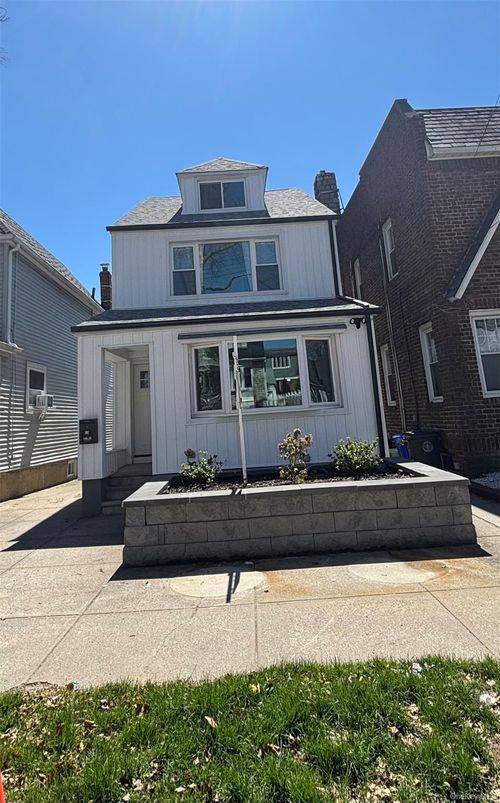 146-26 20th Rd, Flushing, NY, 11357 | Card Image