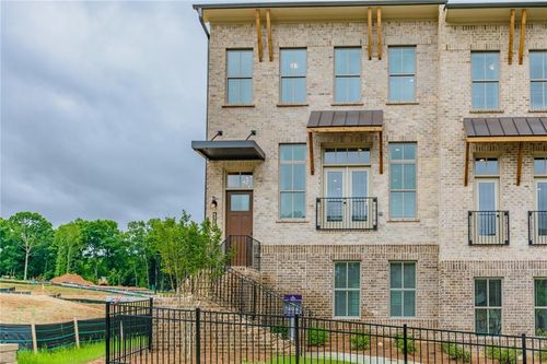 4318 Longleaf Pine Aly, Doraville, GA, 30360-3500 | Card Image