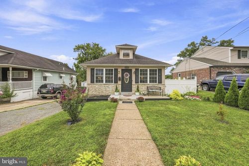 162 S Fellowship Rd, Maple Shade, NJ, 08052-1730 | Card Image