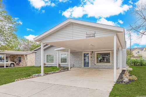 2918 Hatton St, San Antonio, TX, 78237-4425 | Card Image