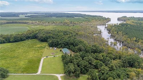 281 Shipyard Rd, Hertford, NC, 27944-8380 | Card Image