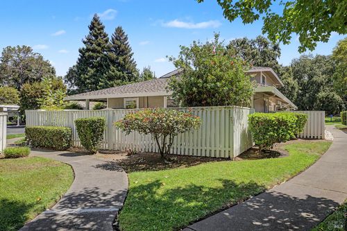 70 Belvedere Court, Napa, CA, 94559 | Card Image