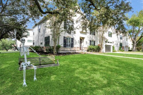 5212 Patrick Henry St, Bellaire, TX, 77401-4908 | Card Image