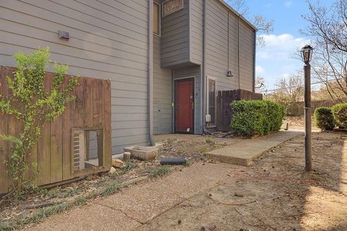 3983a-3983 Grahamdale Cir, Memphis, TN, 38122-2301 | Card Image