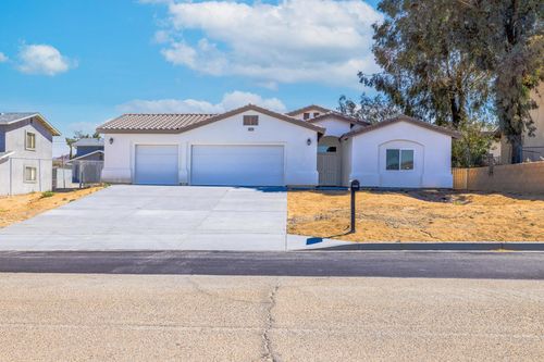 61723 Desert Air Road, Joshua Tree, CA, 92252 | Card Image